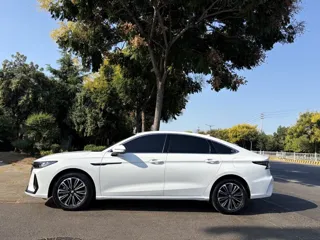 Chery Fengyun A8 2025 купить из Китая, цена 2 693 000 ₽ — Suifenhe Auto