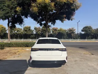 Chery Fengyun A8 2025 купить из Китая, цена 2 693 000 ₽ — Suifenhe Auto
