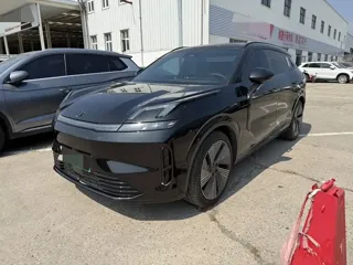 Lynk & Co 08 EM-P 2025 купить из Китая, цена 3 843 000 ₽ — Suifenhe Auto