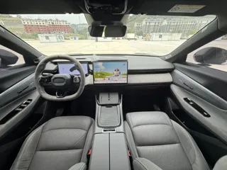 Lynk & Co 08 EM-P 2024 купить из Китая, цена 4 593 000 ₽ — Suifenhe Auto