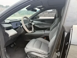 Lynk & Co 08 EM-P 2024 купить из Китая, цена 4 593 000 ₽ — Suifenhe Auto