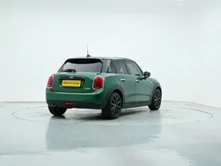 MINI COOPER 2021 купить из Китая, цена 2 122 000 ₽ — Suifenhe Auto