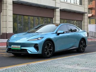 Deepal L07 2024 купить из Китая, цена 3 081 000 ₽ — Suifenhe Auto