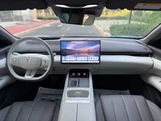 Deepal L07 2024 купить из Китая, цена 3 081 000 ₽ — Suifenhe Auto