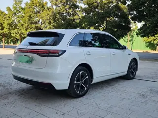 Shangjie H5 2025 купить из Китая, цена 3 386 000 ₽ — Suifenhe Auto