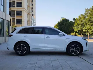 Shangjie H5 2025 купить из Китая, цена 3 386 000 ₽ — Suifenhe Auto