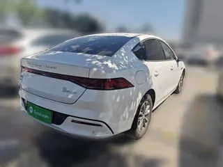 BYD Qin PLUS 2025 купить из Китая, цена 2 526 000 ₽ — Suifenhe Auto