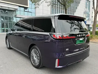 Voyah Dreamer 2025 купить из Китая, цена 7 424 000 ₽ — Suifenhe Auto