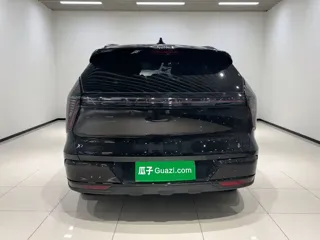Geely Boyue L 2025 купить из Китая, цена 3 118 000 ₽ — Suifenhe Auto