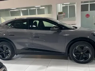 Volkswagen Yuzhong 06 2025 купить из Китая, цена 3 533 000 ₽ — Suifenhe Auto
