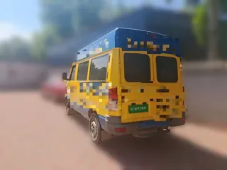 Iveco Daily 2022 купить из Китая, цена 1 581 000 ₽ — Suifenhe Auto