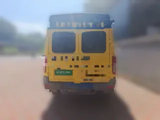 Iveco Daily 2022 купить из Китая, цена 1 581 000 ₽ — Suifenhe Auto