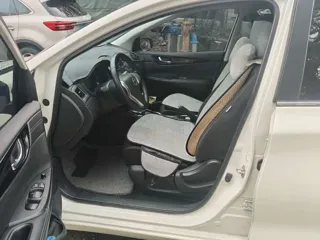 Nissan Tiida 2024 купить из Китая, цена 1 642 000 ₽ — Suifenhe Auto