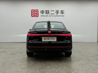 Volkswagen Passat 2025 купить из Китая, цена 4 372 000 ₽ — Suifenhe Auto