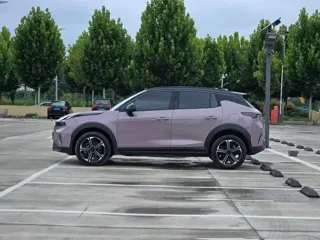 Lynk & Co 06 EM-P 2025 купить из Китая, цена 2 557 000 ₽ — Suifenhe Auto