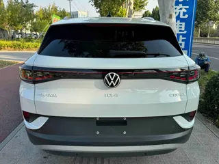 Volkswagen ID.4 CROZZ 2024 купить из Китая, цена 2 100 000 ₽ — Suifenhe Auto