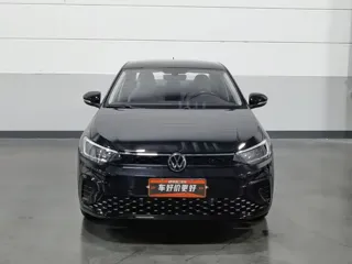 Volkswagen Lavida 2024 купить из Китая, цена 1 516 000 ₽ — Suifenhe Auto