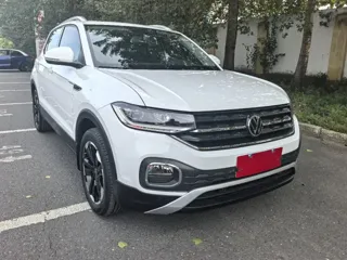 Volkswagen Tacqua 2022 купить из Китая, цена 1 502 000 ₽ — Suifenhe Auto