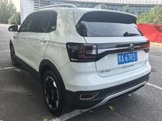 Volkswagen Tacqua 2022 купить из Китая, цена 1 502 000 ₽ — Suifenhe Auto