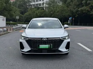 Chery Fengyun A8 2025 купить из Китая, цена 2 351 000 ₽ — Suifenhe Auto