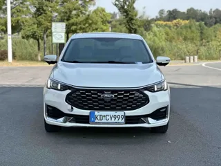 Ford Escort 2022 купить из Китая, цена 1 137 000 ₽ — Suifenhe Auto