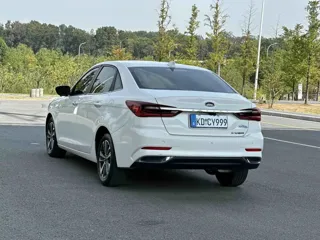 Ford Escort 2022 купить из Китая, цена 1 137 000 ₽ — Suifenhe Auto