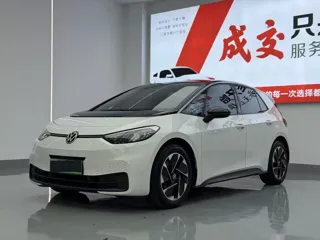 Volkswagen ID.3 2025 купить из Китая, цена 1 823 000 ₽ — Suifenhe Auto