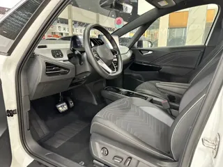 Volkswagen ID.3 2024 купить из Китая, цена 1 938 000 ₽ — Suifenhe Auto