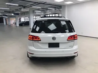 Volkswagen Golf Sportsvan 2020 купить из Китая, цена 1 494 000 ₽ — Suifenhe Auto