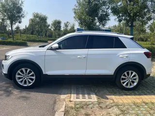 Volkswagen T-ROC 2019 купить из Китая, цена 1 468 000 ₽ — Suifenhe Auto