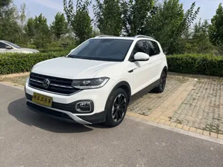 Volkswagen Tacqua 2020 купить из Китая, цена 1 474 000 ₽ — Suifenhe Auto