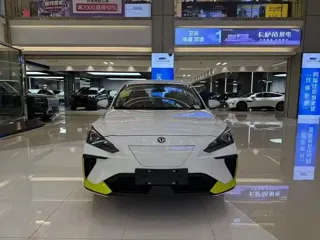 Dongfeng Aeolus E70 2026 купить из Китая, цена 1 623 000 ₽ — Suifenhe Auto
