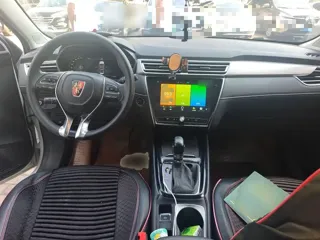 Roewe i5 2021 купить из Китая, цена 1 129 000 ₽ — Suifenhe Auto