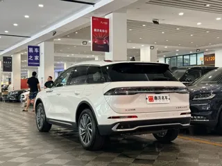 Lincoln Corsair 2024 купить из Китая, цена 4 279 000 ₽ — Suifenhe Auto