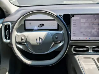 Leapmotor B01 2025 купить из Китая, цена 2 789 000 ₽ — Suifenhe Auto