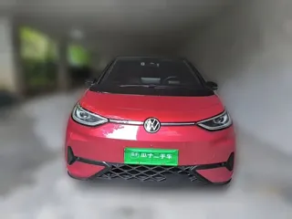 Volkswagen ID.3 2025 купить из Китая, цена 2 147 000 ₽ — Suifenhe Auto