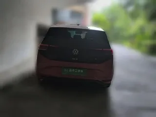Volkswagen ID.3 2025 купить из Китая, цена 2 147 000 ₽ — Suifenhe Auto