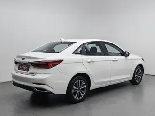 Ford Escort 2022 купить из Китая, цена 1 060 000 ₽ — Suifenhe Auto