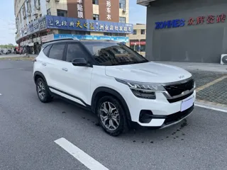 Kia KX3 2022 купить из Китая, цена 1 695 000 ₽ — Suifenhe Auto
