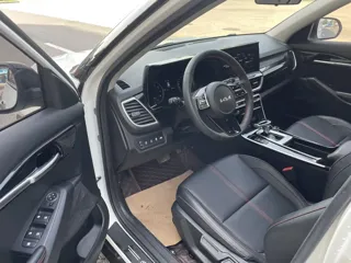 Kia KX3 2022 купить из Китая, цена 1 695 000 ₽ — Suifenhe Auto