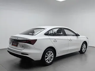 Roewe i5 2025 купить из Китая, цена 1 306 000 ₽ — Suifenhe Auto
