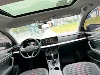 Volkswagen Lavida 2023 купить из Китая, цена 1 367 000 ₽ — Suifenhe Auto