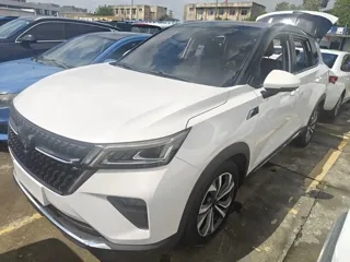 Wuling Xingchen 2022 купить из Китая, цена 1 076 000 ₽ — Suifenhe Auto