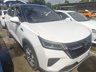 Wuling Xingchen 2022 купить из Китая, цена 1 076 000 ₽ — Suifenhe Auto