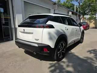 Peugeot 2008 2021 купить из Китая, цена 1 107 000 ₽ — Suifenhe Auto