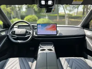 Deepal SL03 2023 купить из Китая, цена 3 284 000 ₽ — Suifenhe Auto