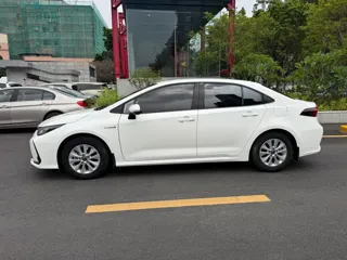 Toyota Corolla 2023 купить из Китая, цена 1 695 000 ₽ — Suifenhe Auto