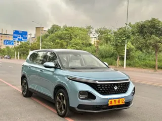 Baojun RM-5 2020 купить из Китая, цена 1 212 000 ₽ — Suifenhe Auto
