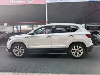 Jetta VS5 2023 купить из Китая, цена 1 566 000 ₽ — Suifenhe Auto