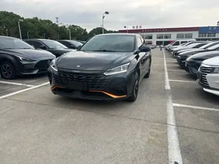 Dongfeng Aeolus Yixuan 2023 купить из Китая, цена 1 023 000 ₽ — Suifenhe Auto